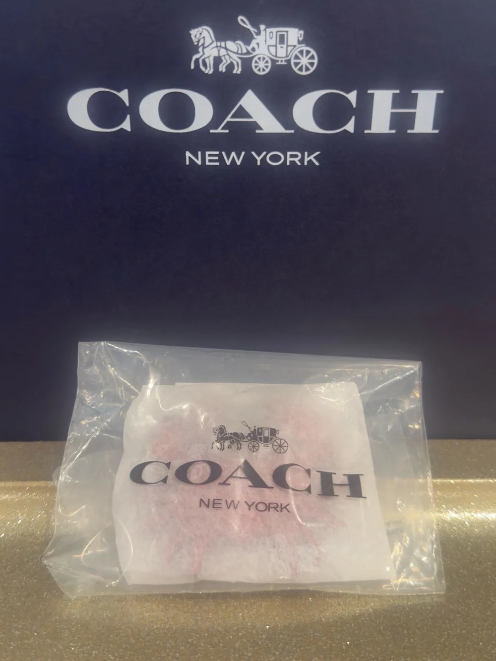 ❤️ Coach Limited Edition Red Crab Patent Leather Embossed Charm Key Ring - Rare!